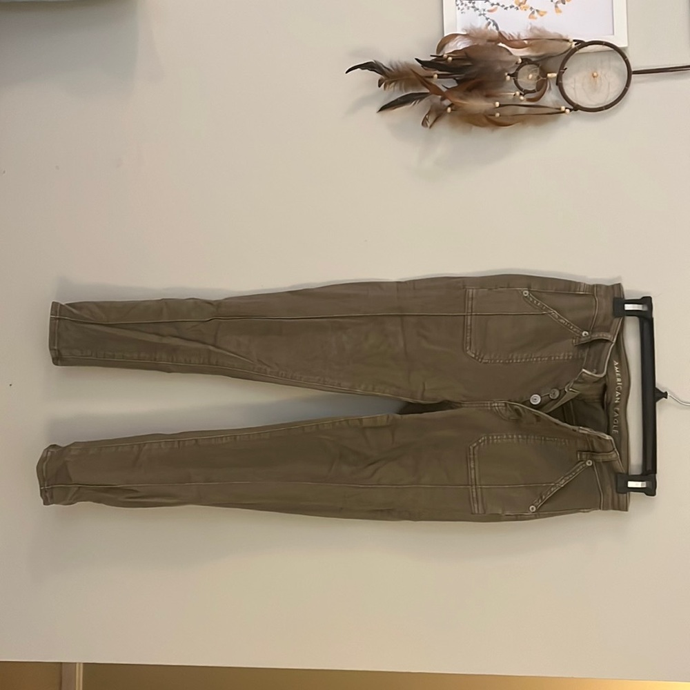 Dark Khaki / greenish American Eagle